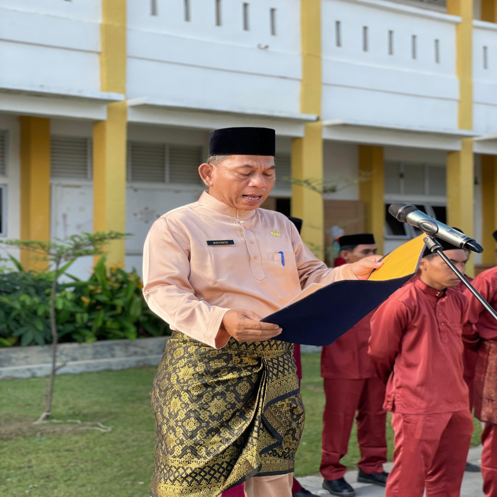 SMA Negeri 26 Batam Gelar Upacara Bendera Dalam Rangka Hardiknas Tahun 2025